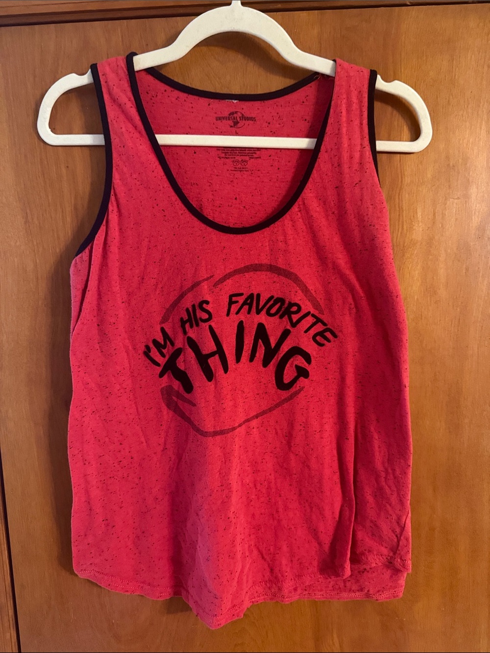 Universal Red Speckled Graphic Tee with Black Trim